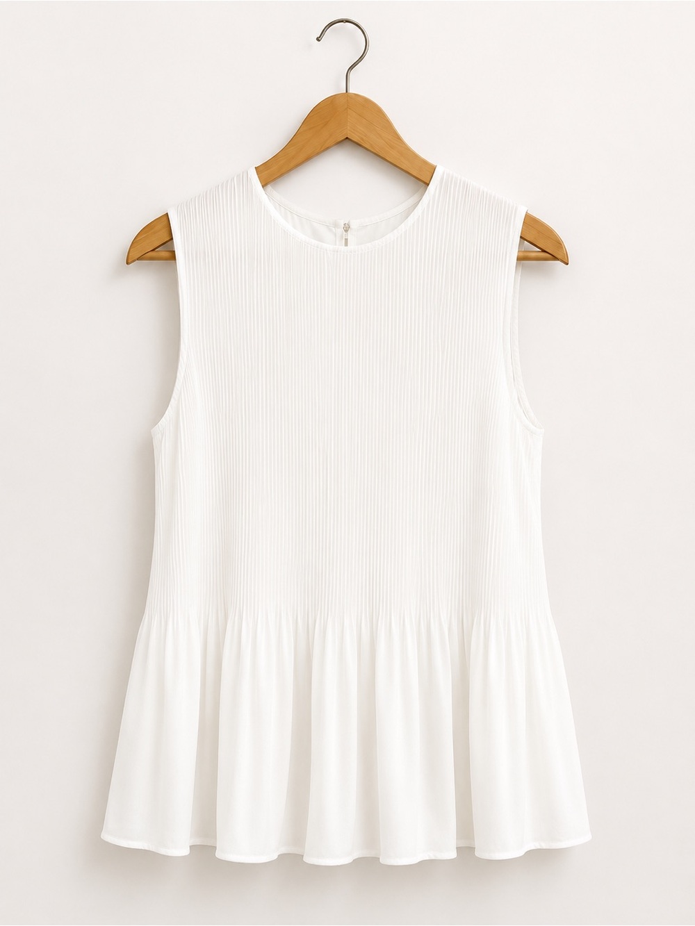 H&M White Sleeveless Peplum top size M